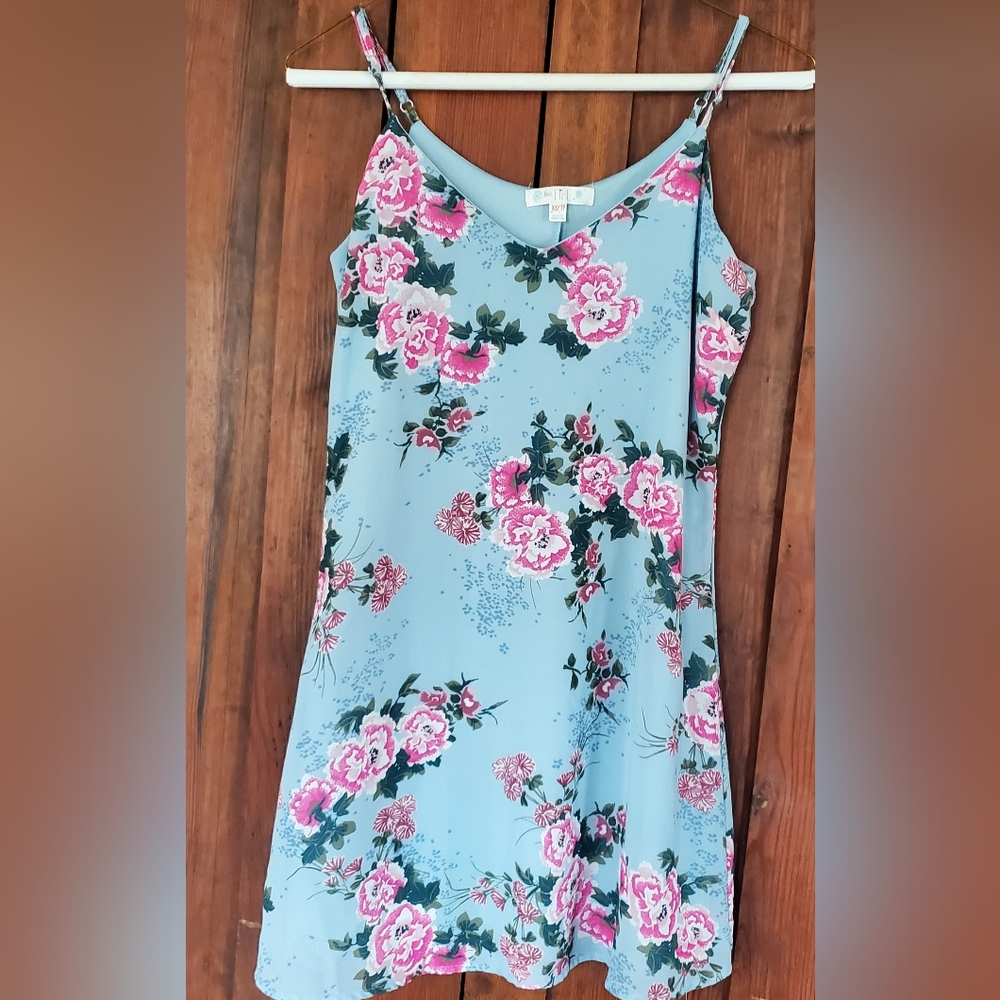 Love Fire Geometric Floral Tank Slip Dress Women’s XS Blue Lace Spaghetti Strap